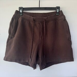 Lululemon Steady State Classic Fit Short 5” Small Brown
